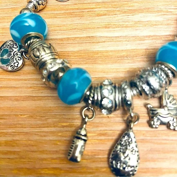 Mom of Baby Chunky Charms Wrist Heart Lobster Claw Bracelet in Silver and Blue - Picture 4 of 5